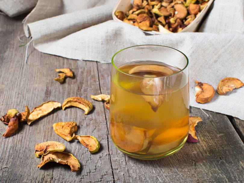 uzvar with dry fruits